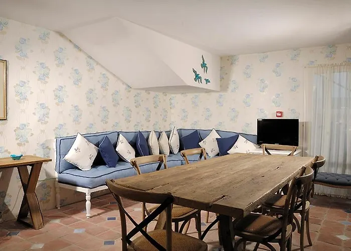 旅馆 切什梅滨海旅馆 Çeşme